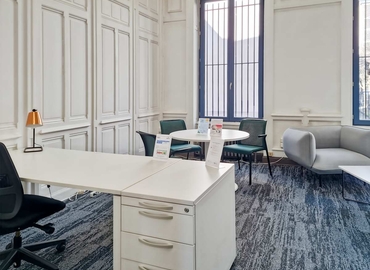 10 m² Business space in Grenoble, Grenoble City Business Centre (38000) - 3 | MatchOffice.com