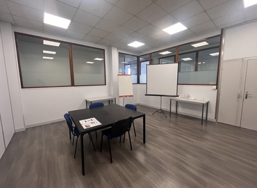 Centre de conférence à louer à Le Plessis Belleville %[location_area], Avenue Georges Bataille 5 - 3 | MatchOffice.fr