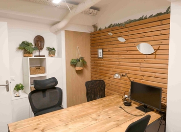 Office Rue du Cloître Saint-Merri 5 75004 Paris 4
