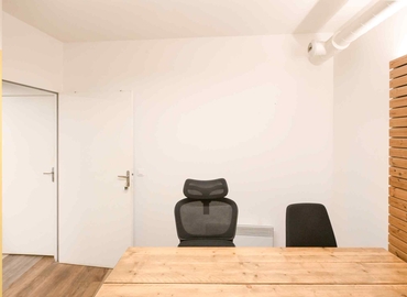 Office Rue du Cloître Saint-Merri 5 75004 Paris 4