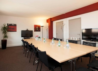55 m² Convention center in Nice, 455 Promenade des Anglais (06206) - 0 | MatchOffice