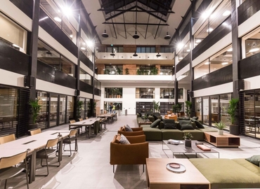 500 m² Business park building up for rent in Paris, Rue des Archives  66 (75003) - 1 | MatchOffice