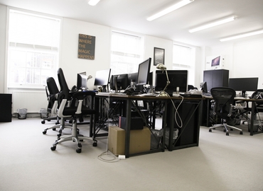  Business center  in The City of London, 115 Baker Street, 1000 m² - MatchOffice.co.uk