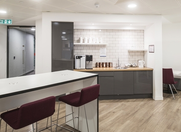 65 m² Serviced office in South London,  2 Lansdowne Road (CR9 2ER) - 2 | MatchOffice