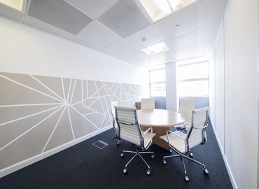 Business Centre in The City of London, 111 Buckingham Palace Road, 50 m² - MatchOffice.co.uk