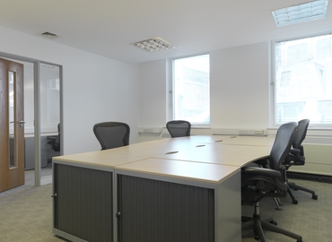 164 m² Business space in Central London, 18 Soho Square (W1D 3QL) - 4 | MatchOffice