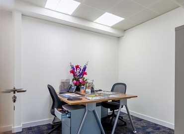 Business centre  in The City of London, 25 North Row, 289 m² - MatchOffice.co.uk