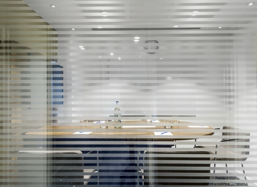 Business centre  in The City of London, 25 North Row, 289 m² - MatchOffice.co.uk