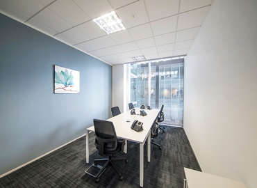 Business Centre in Slough, 18 Stoke Road, 90 m² - MatchOffice.co.uk