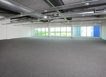 100 m² Business center in Somerset, Bridgwater’s Premier Business Location (TA5 1UD) - 4 | MatchOffice