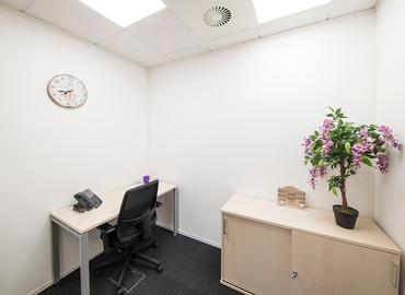  Business center  in Basingstoke, Chineham Business Park, 70 m² - MatchOffice.co.uk