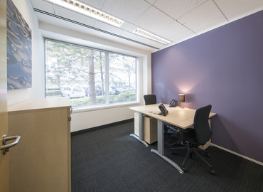 Business centre  in Borehamwood, 4 Imperial Place, 70 m² - MatchOffice.co.uk
