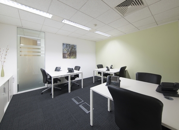  Business center  in Borehamwood, 4 Imperial Place, 70 m² - MatchOffice.co.uk