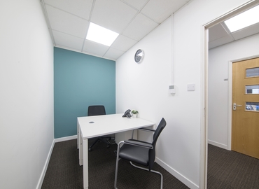 Business centre  in Cambridge, Compass House, 45 m² - MatchOffice.co.uk