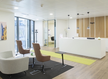  Business center  in South London, 81-85 Station Road, 180 m² - MatchOffice.co.uk