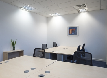 Business center 10 Lochside Place, Edinburgh Park EH12 9RG Edinburgh