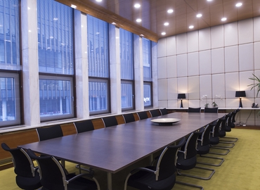 Business centre  in Edinburgh, Saint Andrew Square 9-10, 300 m² - MatchOffice.co.uk