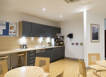  Business center  in Edinburgh, Saint Andrew Square 9-10, 300 m² - MatchOffice.co.uk