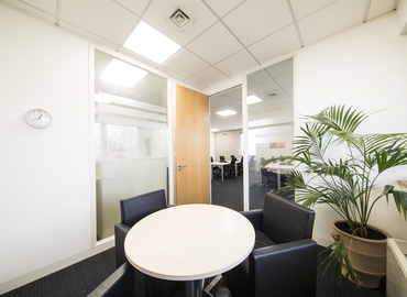 Business center 1 Emperor Way, Exeter Business Park EX1 3QS Exeter