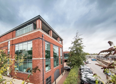 Business center Farnham Road 1 GU2 4RG Guildford