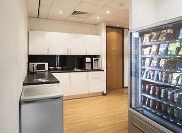 Business center Bath Road 450 UB7 0EB West London