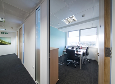  Business center  in West London, 11 Millington Road, 40 m² - MatchOffice.co.uk