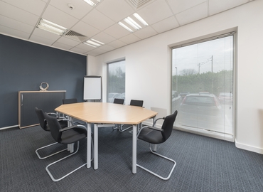 Business Centre in Leeds City Centre, Building 3, 20 m² - MatchOffice.co.uk