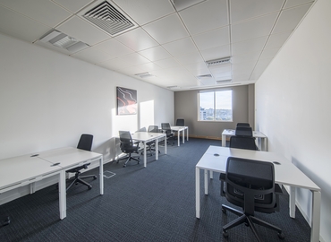 Business centre  in Leeds City Centre, 2 Wellington Place, 28 m² - MatchOffice.co.uk