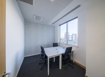  Business center  in Leeds City Centre, 2 Wellington Place, 28 m² - MatchOffice.co.uk