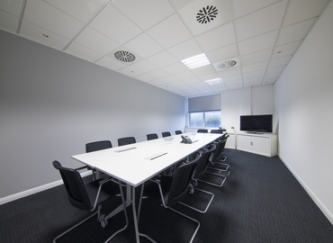 Business centre  in Nottingham, Herald Way, 12 m² - MatchOffice.co.uk