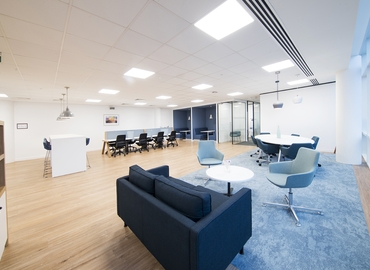 200 m² Business center in Somerset, High Street 62 (RH1 1SG) - 2 | MatchOffice