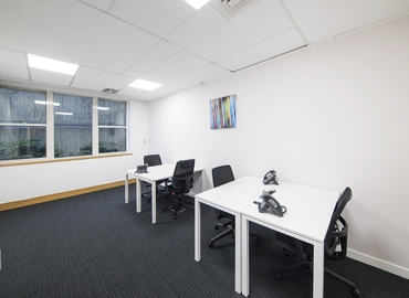  Business center  in St Albans, Fountain Court, 25 m² - MatchOffice.co.uk