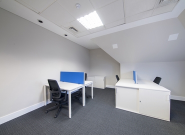 25 m² Business space in St Albans, Fountain Court (AL1 3TF) - 11 | MatchOffice