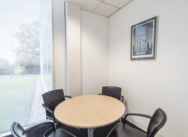 Business center Windmill Hill Business Park, Whitehill Way, Swindon, Wiltshire SN5 6QR Swindon
