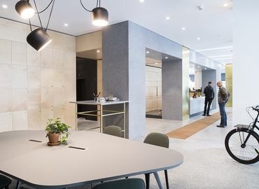 280 m² Serviced office in The City of London, 77 New Cavendish Street (W1W 6XB) - 1 | MatchOffice