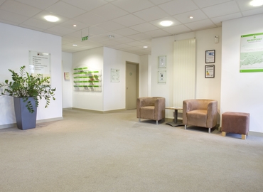 Business center Aerodrome Road PO13 0FQ Hampshire