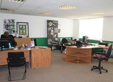 50 m² Business space in Perivale, 5 Wadsworth Road (UB2 5BL) - 5 | MatchOffice