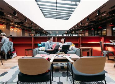 100 m² Business park in City of London, Moorgate 120 (EC2M 6SX) - 0 | MatchOffice