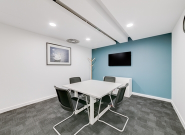  Business center  in Oxfordshire, Network road, 150 m² - MatchOffice.co.uk