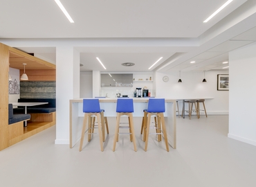  Business center  in Oxfordshire, Network road, 150 m² - MatchOffice.co.uk