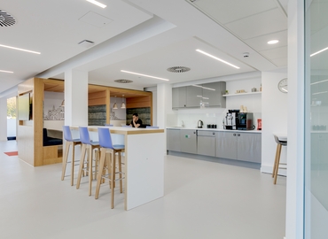 Business centre  in Oxfordshire, Network road, 150 m² - MatchOffice.co.uk