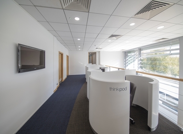 Business centre  in Milton Keynes, Fairbourne Drive, 10 m² - MatchOffice.co.uk