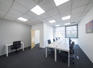 Business centre  in Milton Keynes, Fairbourne Drive, 10 m² - MatchOffice.co.uk