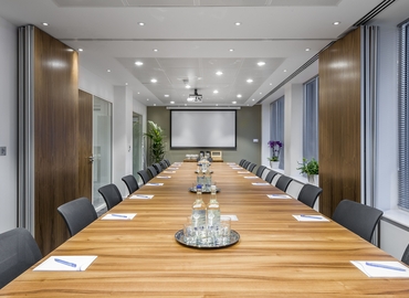  Meeting room hire in The City of London, 25 North Row, 25 m² - MatchOffice.co.uk