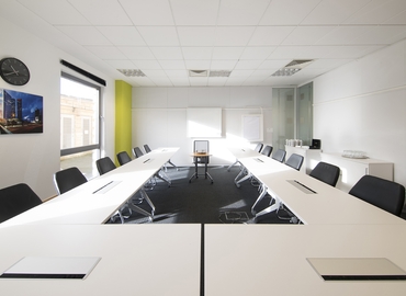 20 m² Conference room in Reading, 400 Thames Valley Park Drive (RG6 1PT) - 5 | MatchOffice