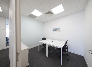 25 m² Conference center in Plymouth, 4th Floor Salt Quay House (PL4 0BN) - 2 | MatchOffice