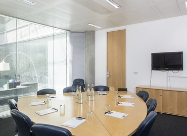100 m² Conference room in City of London, Building 3 (W4 5YE) - 0 | MatchOffice.com