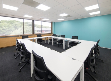  Conference venues in Basingstoke, Chineham Business Park, 30 m² - MatchOffice.co.uk