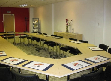 100 m² Conference center in Bellshill, Industrial Estate (ML4 3NP) - 0 | MatchOffice