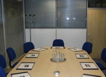 Meeting room in Northampton, Regents Pavilion, 37 m² - MatchOffice.co.uk
